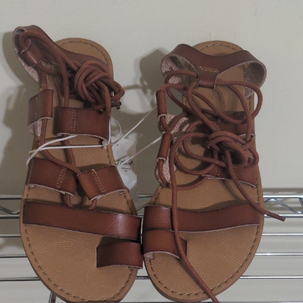 Universal Thread Tan Lace-Up Sandals